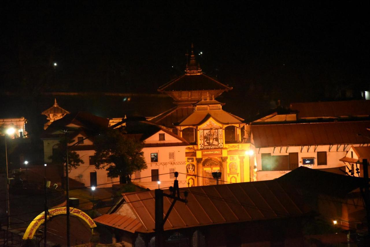Kailash Kuti Inn Катманду Екстериор снимка